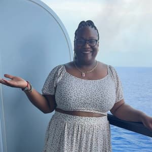 ahalfbakedmom profile picture