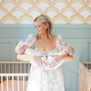 annecolehowell profile picture