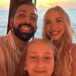 bree_reviews_ profile picture