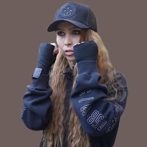 charlybarly profile picture