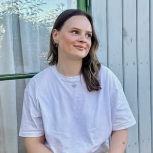 emmateubel profile picture