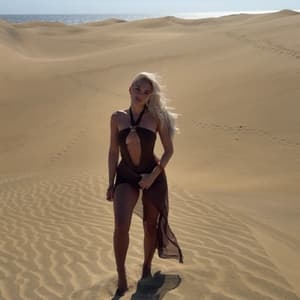 henivitca profile picture