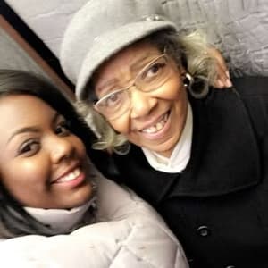 jenelletheepoet_ profile picture