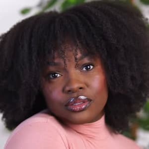 julianaluziee profile picture