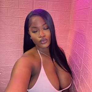 lashondatiana profile picture