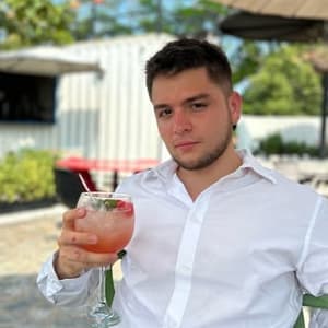 luisgranados01 profile picture