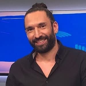 manos_dimitroulis profile picture