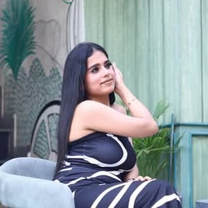 meenal.2112 profile picture