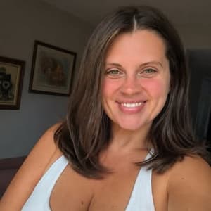 mombunsandcaffeine profile picture