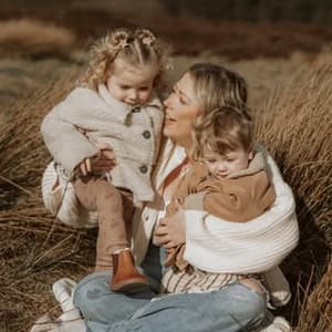 poppyandthetinytaits profile picture