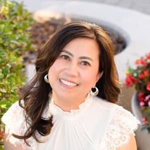 simplypetiteray profile picture