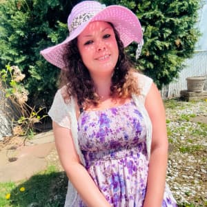 ellasolves profile picture