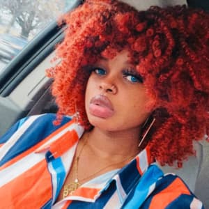 julietombo profile picture